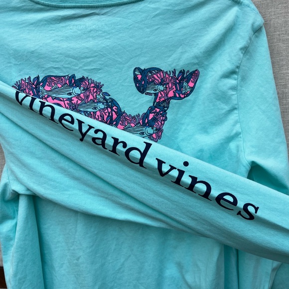 Vineyard Vines Aqua Long-Sleeve with Fish and Coral Reef Whale T-Shirt - Small - Picture 5 of 9